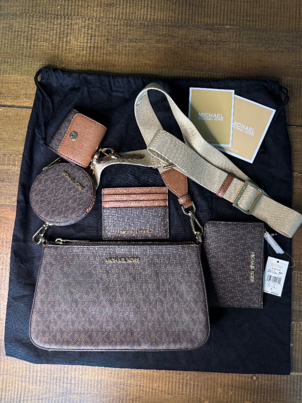 NWT Michael Kors Jet Set